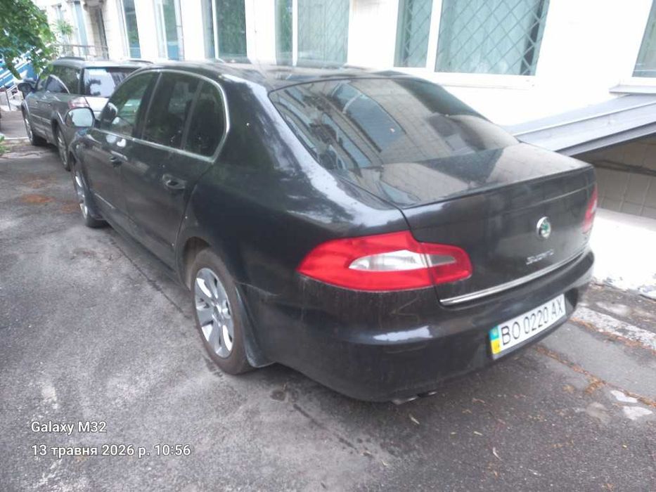Автомобіль SКODA SUPERB 1.8