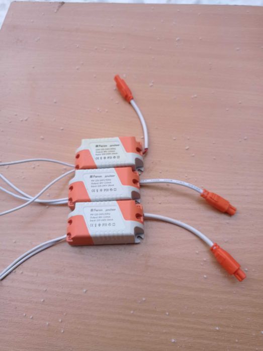 Драйвера на светильники.