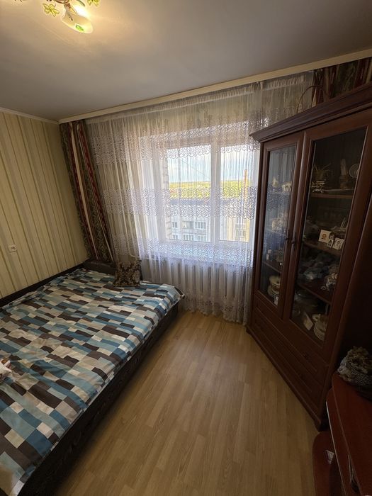 Трикімнатна квартира неподалік від центру міста