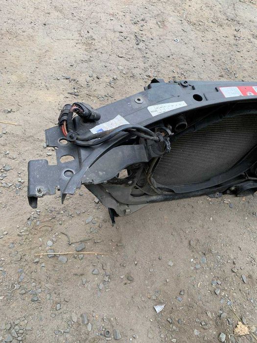 Установочна передня панель телевізор Audi A6 C5 2.5 tdi