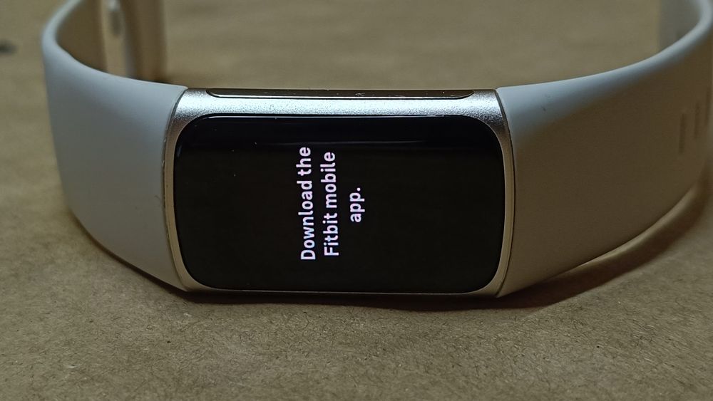 Fitbit Charge 5 zarządzanie stresem i śledzenie zdrowia serca