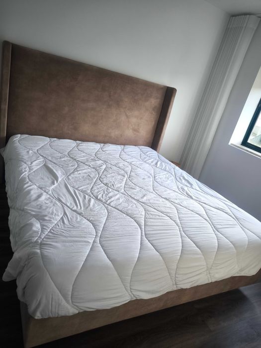 Cama de casal Queen Size