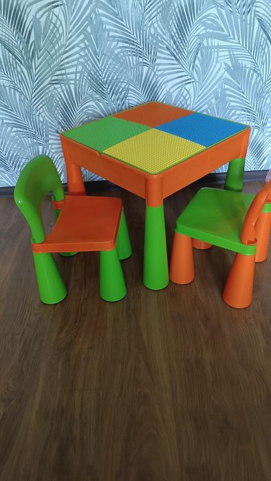 Детский столик + стулья