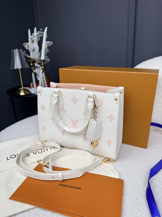 Сумка Louis Vuitton Onthego PM Monogram  Empreinte Beige