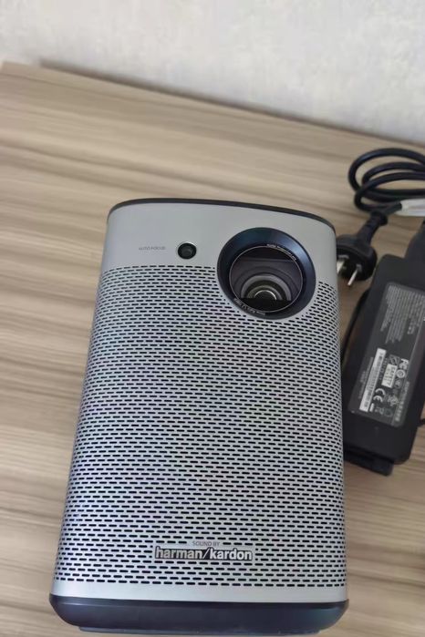 проектор із вбудованим акумулятором XGIMI Play X (XGIMI Halo )