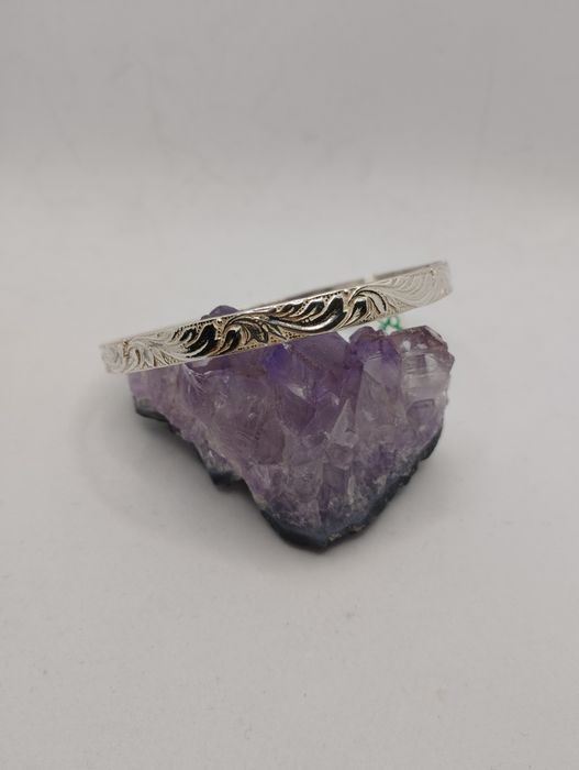 Srebrna sztywna bransoletka, próba 830, średnica 6,5 cm