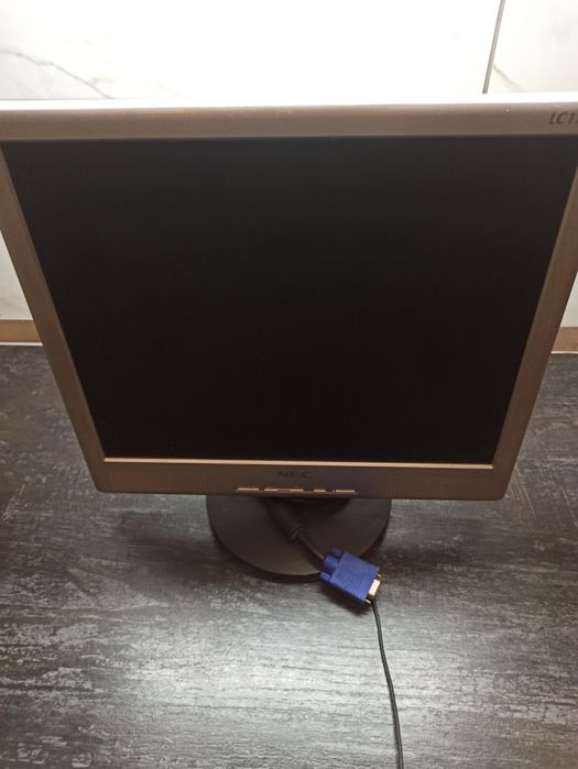 Продам монитор LG.