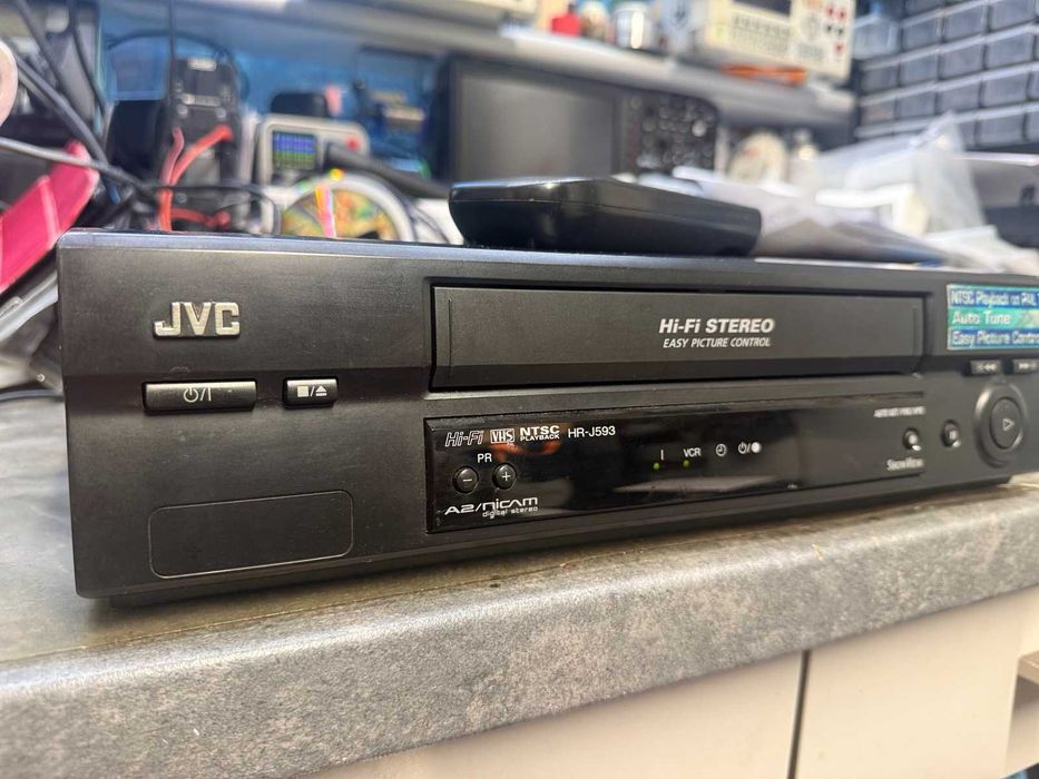 Magnetowid  JVC HR-J593 VHS