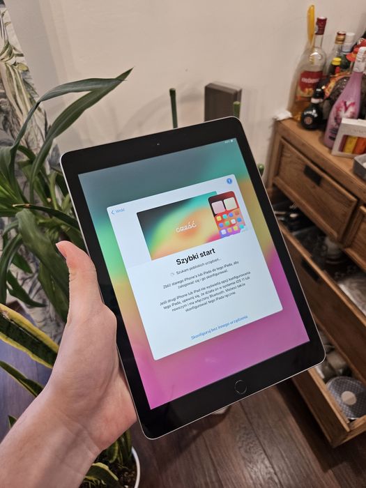 Apple iPad 6 generacji | Stan bardzo dobry | Touch ID nie działa