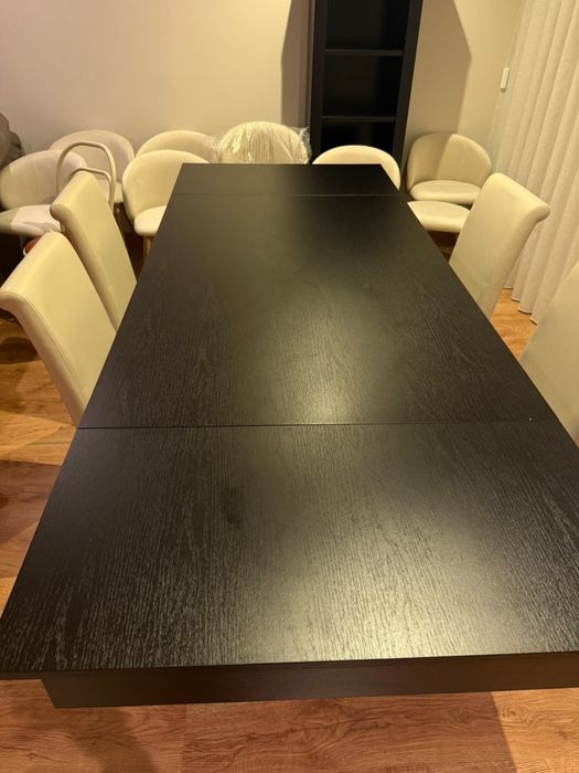 Cadeira e mesa jantar