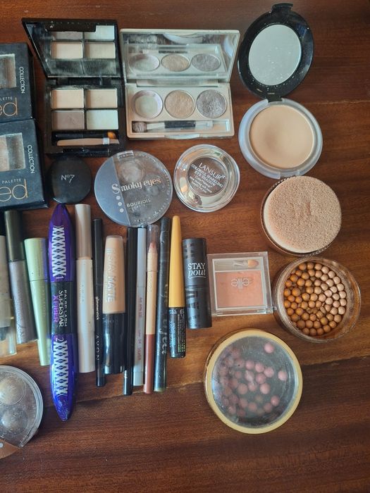 Косметика тіні тушь За Все 560 грн