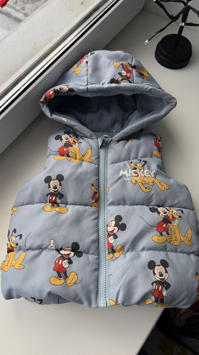 Продам жилетку дитячу