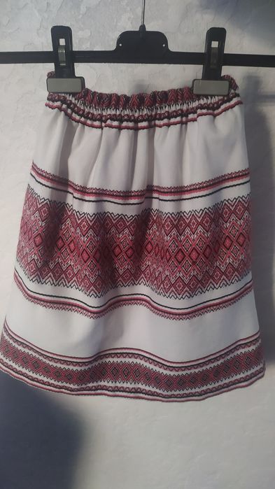 Вишита  спідниця