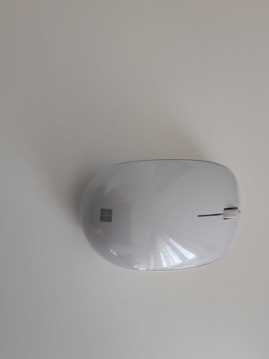 Microsoft Wireless Keyboard + Mouse Bluetooth – Portuguese Layout – White64752396856066124