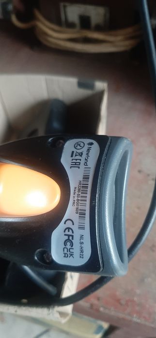 Сканер штрих-кодів Newland HR22 Dorada II з підставкою.