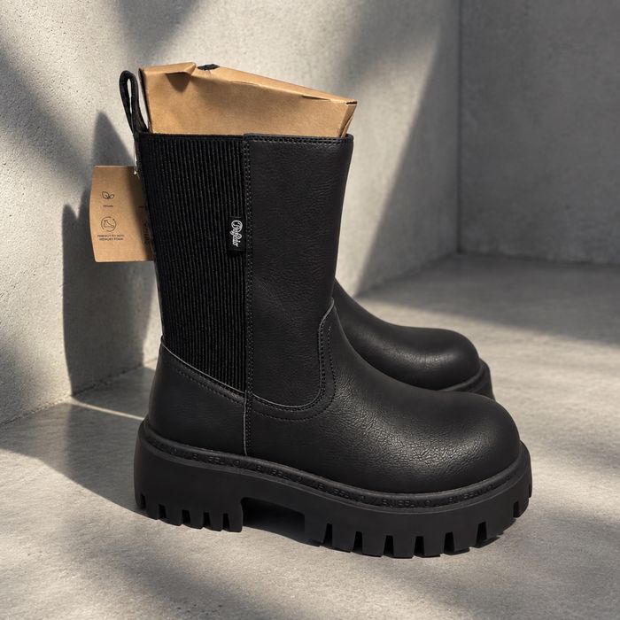 Buffalo Zanos Chelsea HI-V 37 – NOWE – czarne – oryginalne pudełko