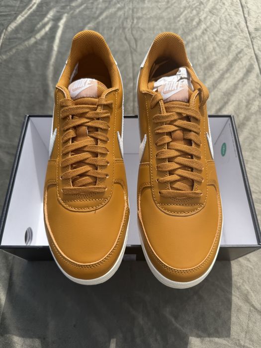 Nike Field General LTR r. 44.5 Ochre Nowe