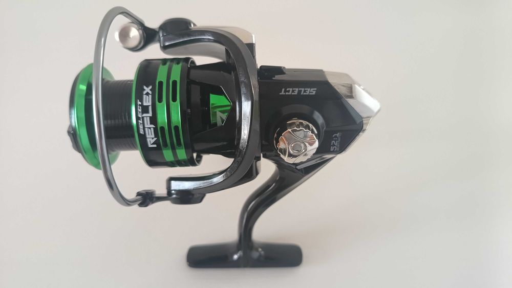 Kołowrotek spinningowy Reflex 2500
