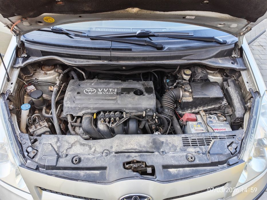 Toyota Corolla Verso 1.8 VVT-i LPG oryginalny lekier! 2005