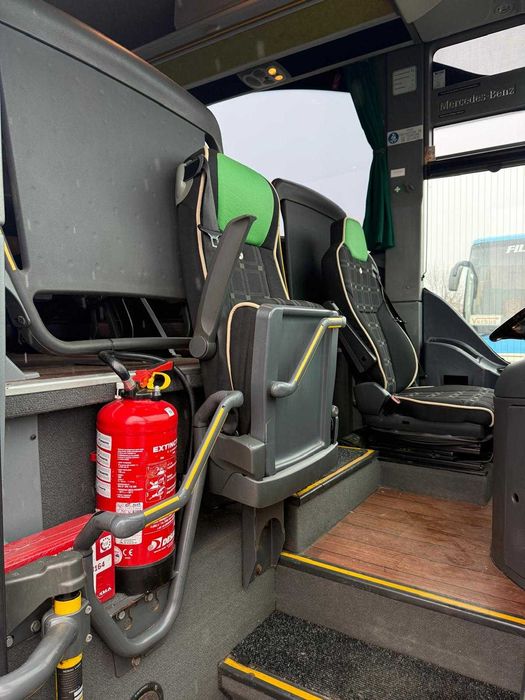 Mercedes Benz Tourismo 15RHD