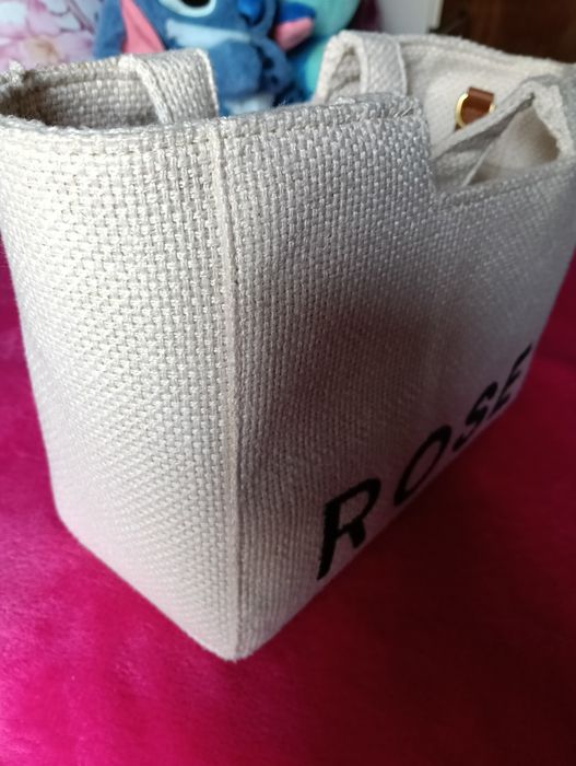 Bolsa com bordado