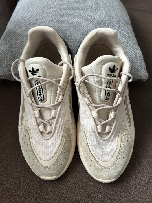 Кросівки чоловічі