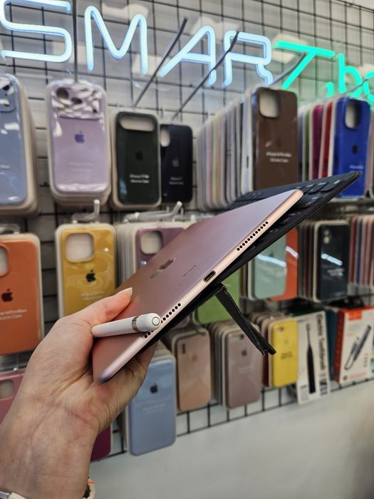 Планшет Apple iPad Pro 9.7" 32GB Рожевий + Apple Pencil