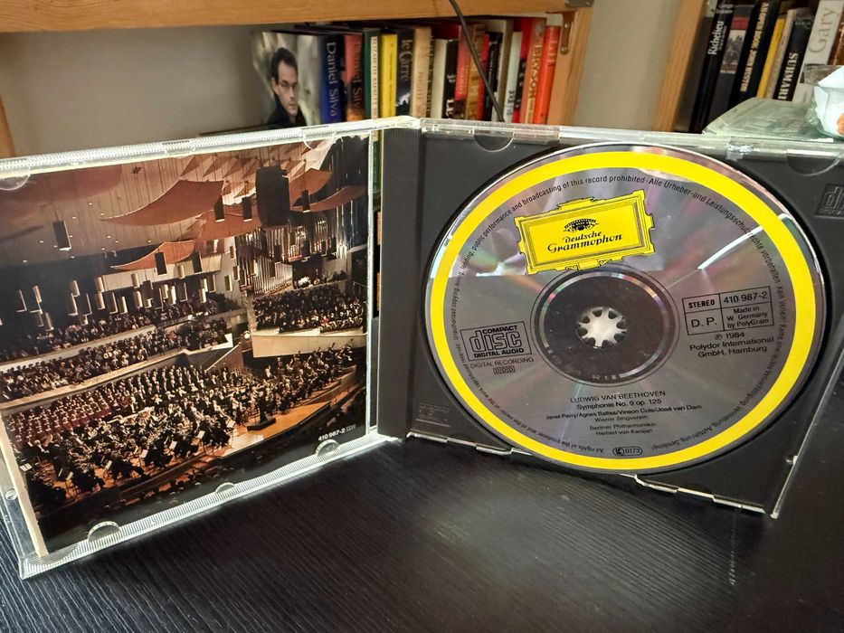 Beethoven – Symphonie No. 9 – Berliner Philharmoniker, Karajan