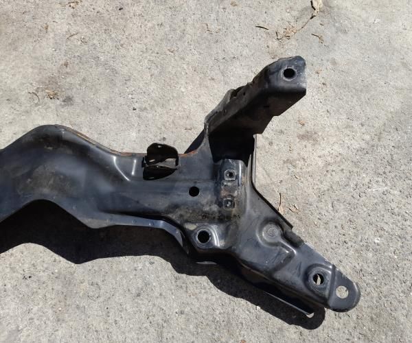 Charriot frente FORD Puma (EC_)