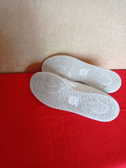 Оригинальные кроссовки Adidas