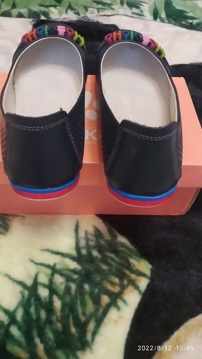 Туфлі на дівчинку