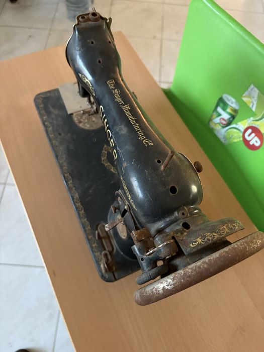 Maquinas de costura so as cabessas