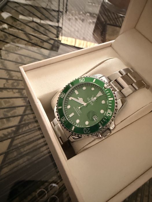 Relógio Automático - Verde "Hulk" - Em excelente estado