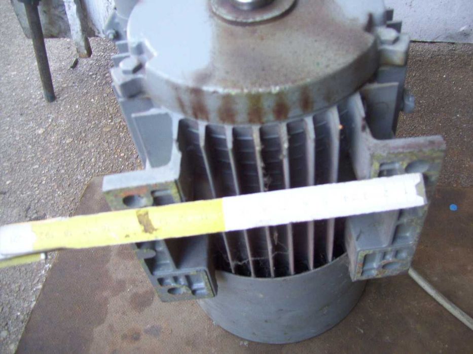 Silnik 0,75 kw. 220 v do tokarka,frezarka,wiertarka,szlifierka itp