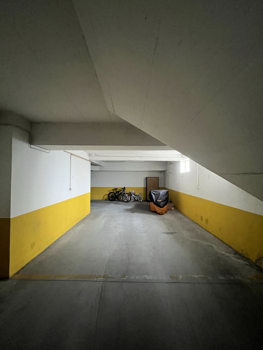 Lugar de garagem para 2 carros, Torres Vedras