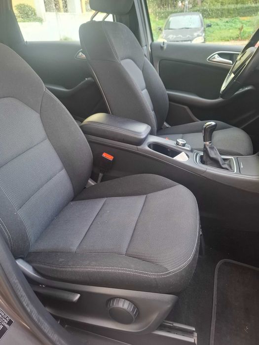 Mercedes-Benz B 180 — fotografia 7