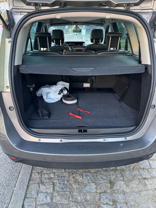 Renault Grand Scenic — photo 5