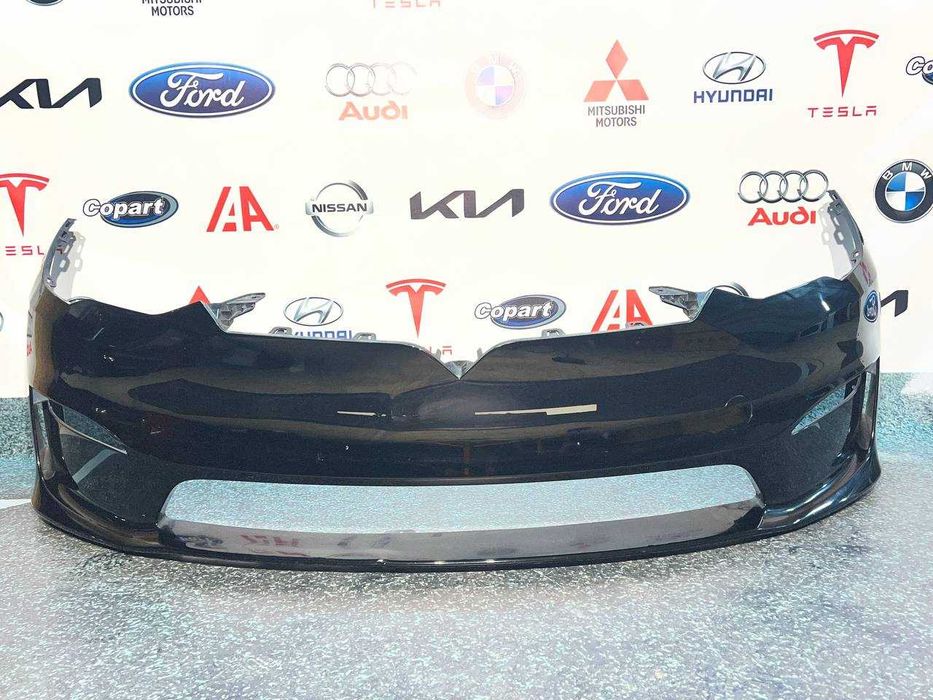 Бампер передній Tesla Model S Plaid 21-24 1564687-00-C 1750101-S1-C