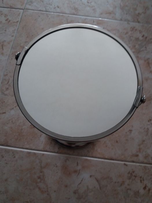 Espelhos com suporte