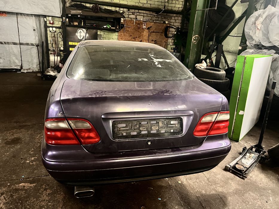 Мерседес Clk W 208