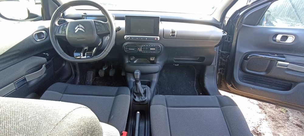 deska kokpit konsola citroen c4 cactus