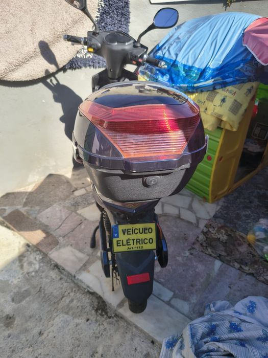 Scooters elétricas  para desocupar urgente!