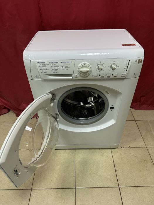 Стиральная машина Hotpoint Ariston ARSL 85