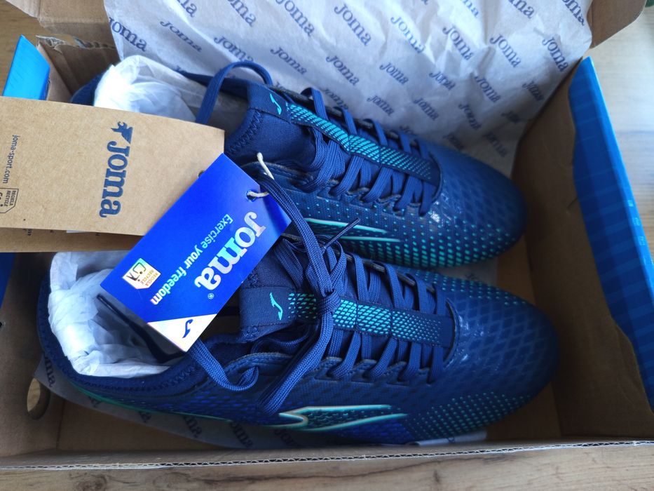 Nowe buty piłkarskie korki joma model GOLW2503FG  rozmiar 39
