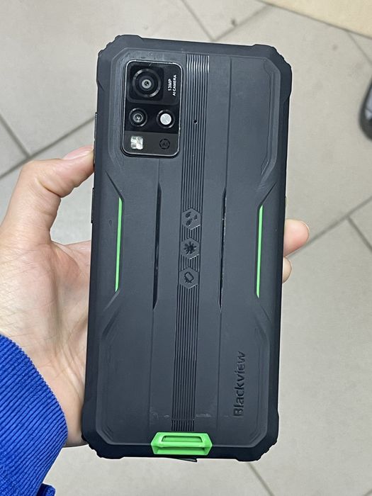 Мобільний броньований телефон Blackview BV4800 (2/32 ГБ)