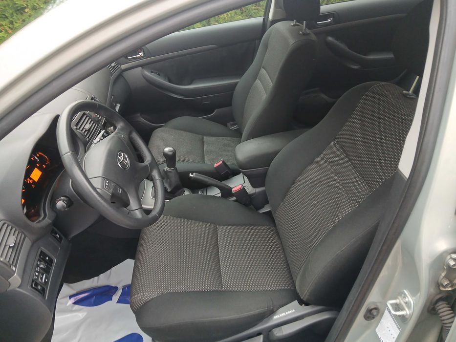 Avensis 1.8ben-130koni,Klimatronic,Parctronic,Hak,Serwisowana