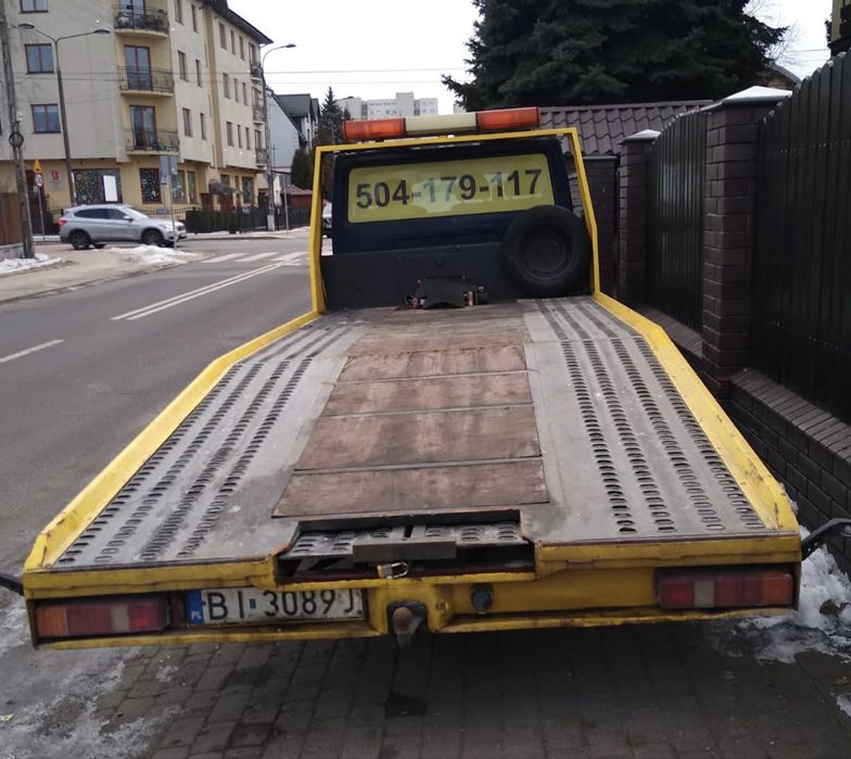 Tanie Holowanie Pomoc Drogowa Laweta Warszawa/cały kraj