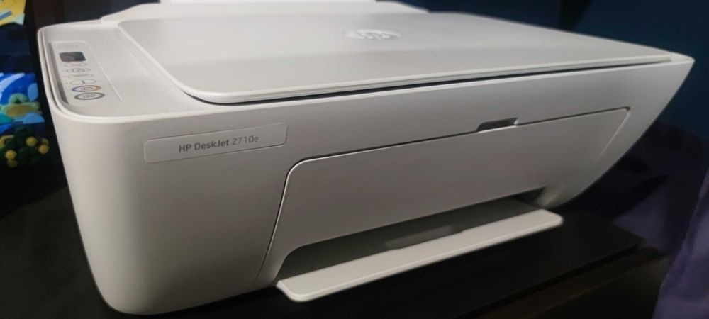Urządzenie wielofunkcyjne drukarka skaner HP Deskjet 2710e