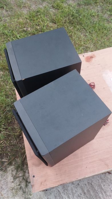 Drewniane kolumny Philips 25W