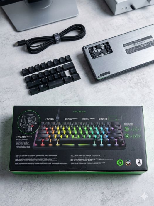 Teclado Gaming Razer Huntsman Mini V3 Pro - NOVO CAIXA FECHADA